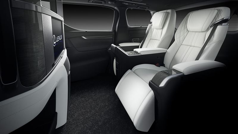 Xe MINIVAN Lexus LM - 4 chỗ Royal Lounge và 7 chỗ Executive Lounge - Ảnh 5
