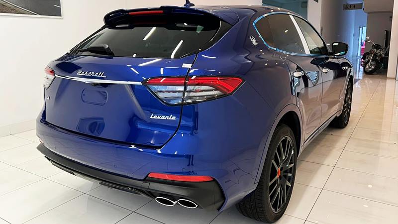 Giá bán xe Maserati Levante 2022 tại Việt Nam từ 5,5 tỷ đồng - Ảnh 3