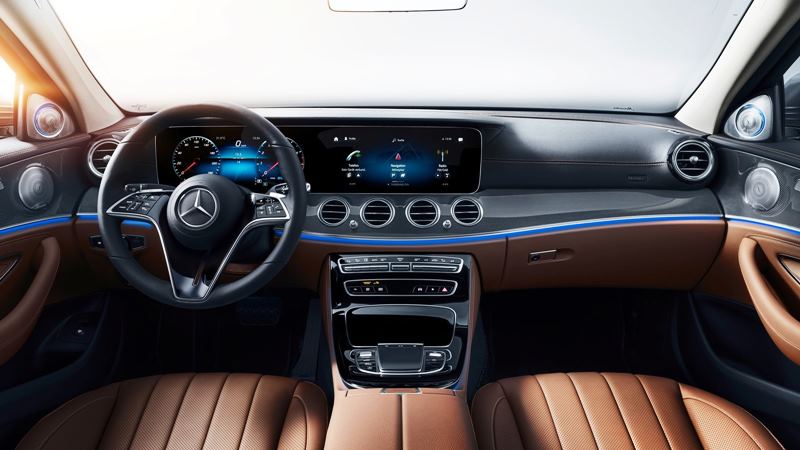 MercedesBenz EClass 2021 ra mắt với diện mạo và động cơ mới