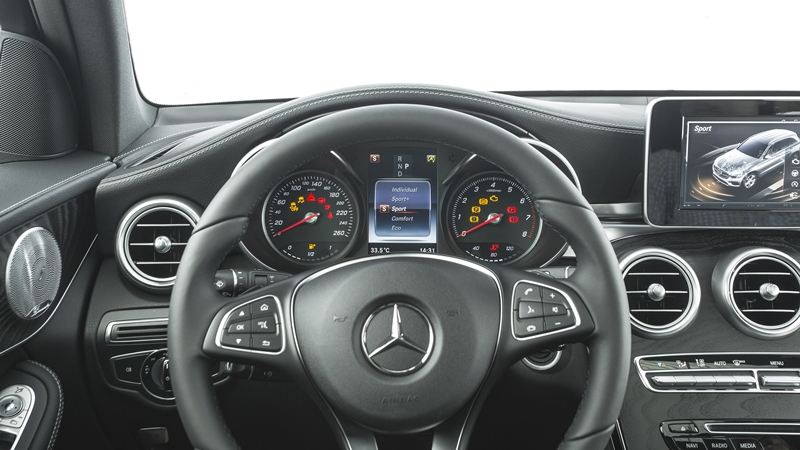 Hình ảnh chi tiết Mercedes GLC 300 AMG 2016 có giá 1,919 tỷ đồng - Ảnh 17