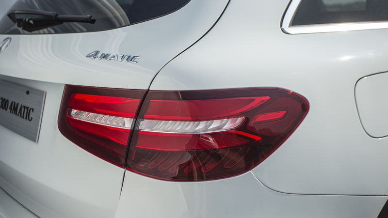 Hình ảnh chi tiết Mercedes GLC 300 AMG 2016 có giá 1,919 tỷ đồng - Ảnh 7