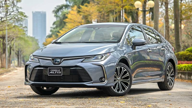 So sánh khác biệt các phiên bản xe Toyota Corolla Altis 2023 - Ảnh 2