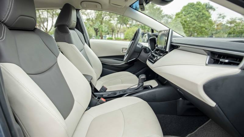 Thông số kỹ thuật và trang bị xe Toyota Corolla Altis 2022 - Ảnh 8