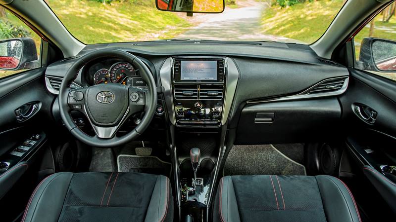 Chi tiết phiên bản cao cấp Toyota Vios GR-S 2021 - Ảnh 4
