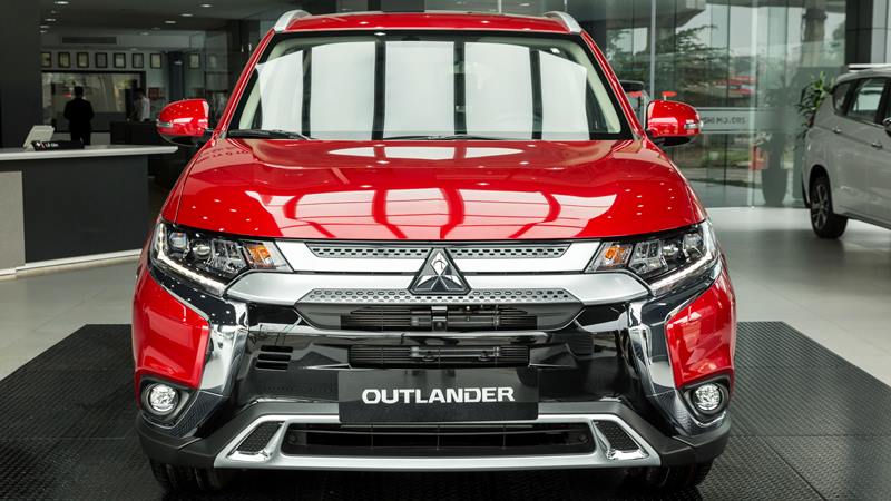 Chi tiết TSKT xe Mitsubishi Outlander 2.4 CVT 4WD Premium 2020 mới - Ảnh 2