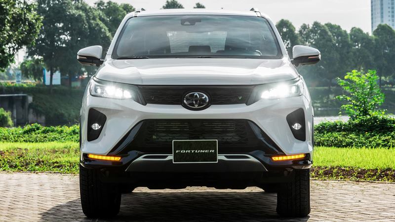 Thông số kỹ thuật và trang bị xe Toyota Fortuner 2021 mới - Ảnh 6