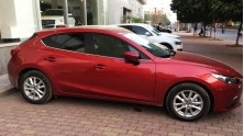 [Otofun] Chu xe danh gia uu nhuoc diem Mazda 3 Hatchback